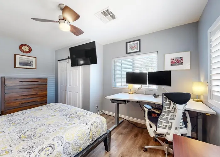 4 Mi To Dtwn: Pet-friendly Getaway In Phoenix